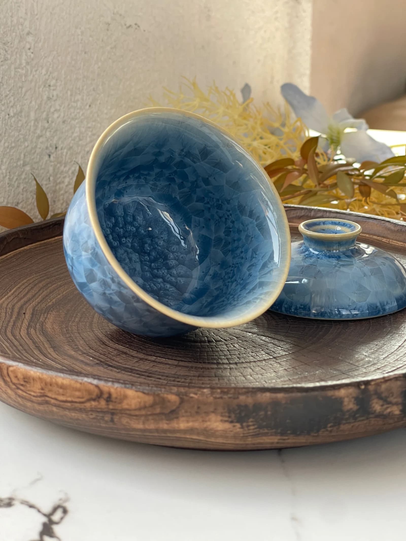 Sapphire Blue Gaiwan Tea Set detail 1